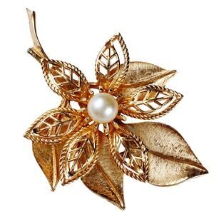VTG Mid Century Brooch 1960s Gold Tone Filigree Leaf Pearl Flower Large Jewelry